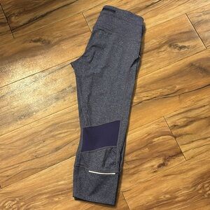 Athleta Relay Capri Reflective Leggings Petite XS